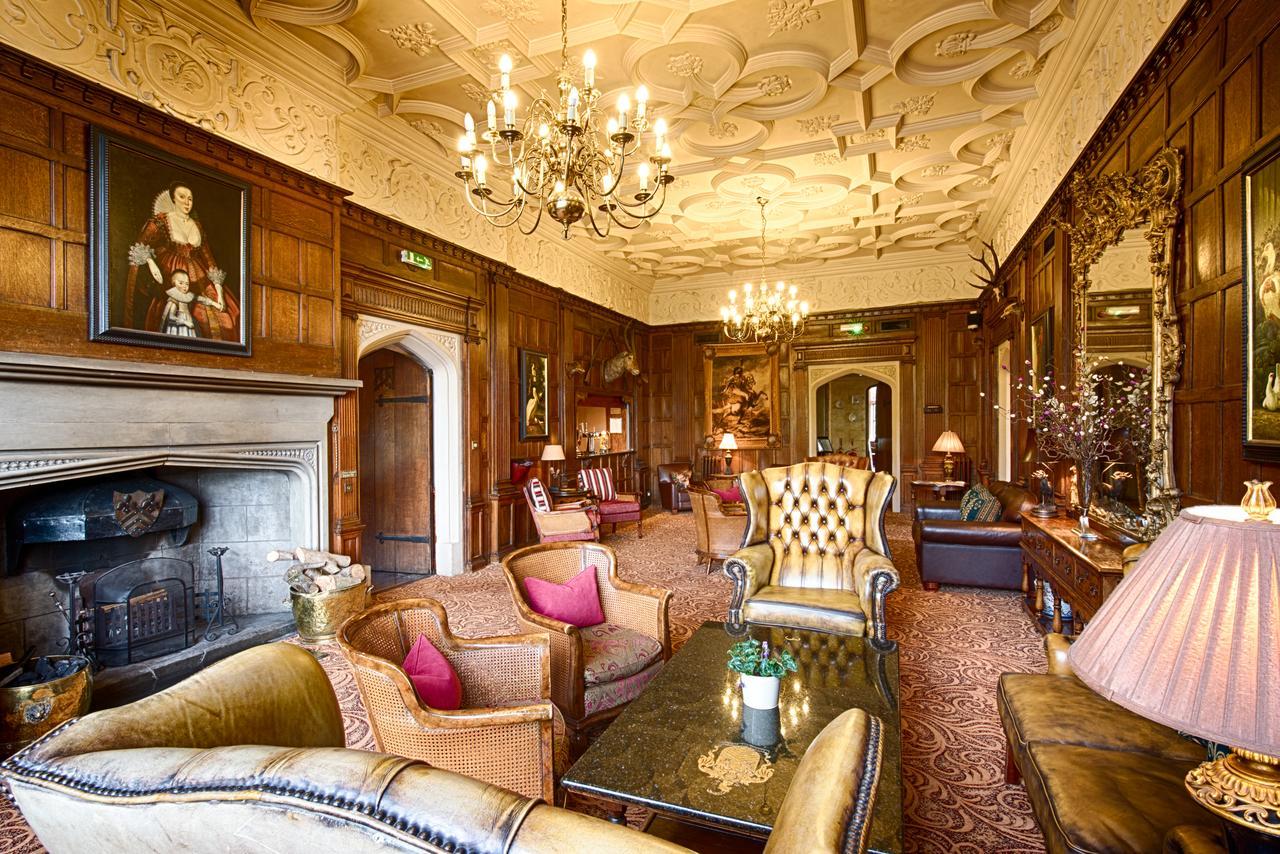 Miskin Manor Hotel 한솔 외부 사진