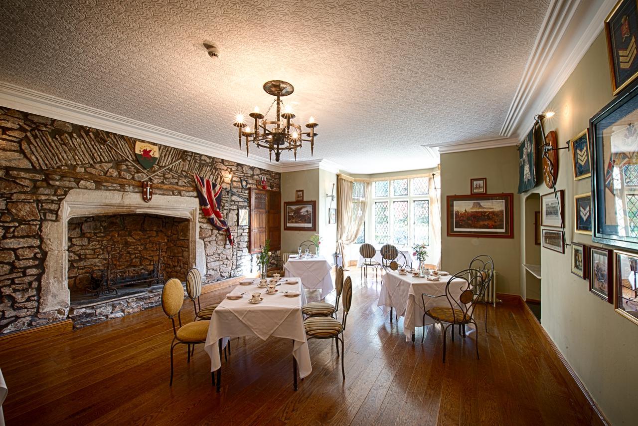 Miskin Manor Hotel 한솔 외부 사진