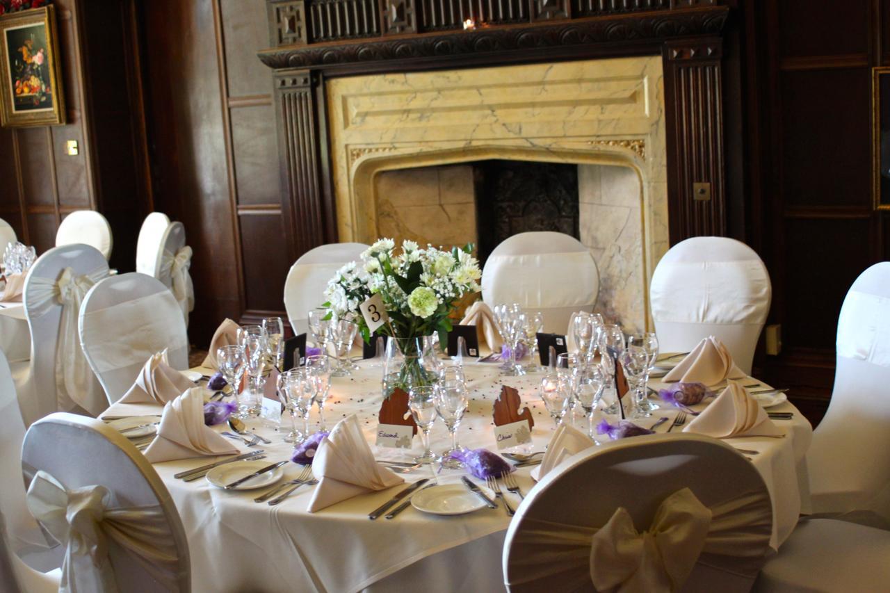 Miskin Manor Hotel 한솔 외부 사진